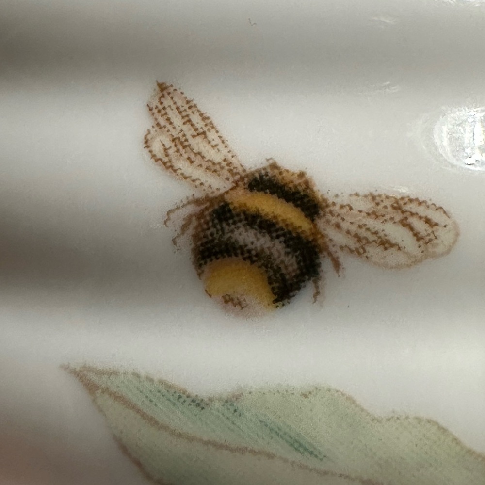 🧡Lenox Butterfly Meadow Beehive Honey Pot with Floral Design🧡 - Picture 4 of 12